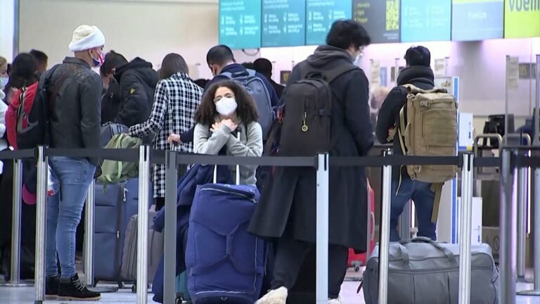 De zuidelijke terminal van Gatwick Airport is geëvacueerd vanwege veiligheidsredenen