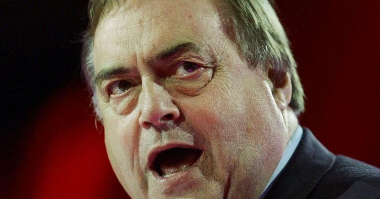 Ex-Britse vice-premier John Prescott wordt na zijn dood op 86-jarige leeftijd geprezen als een held van de arbeidersklasse